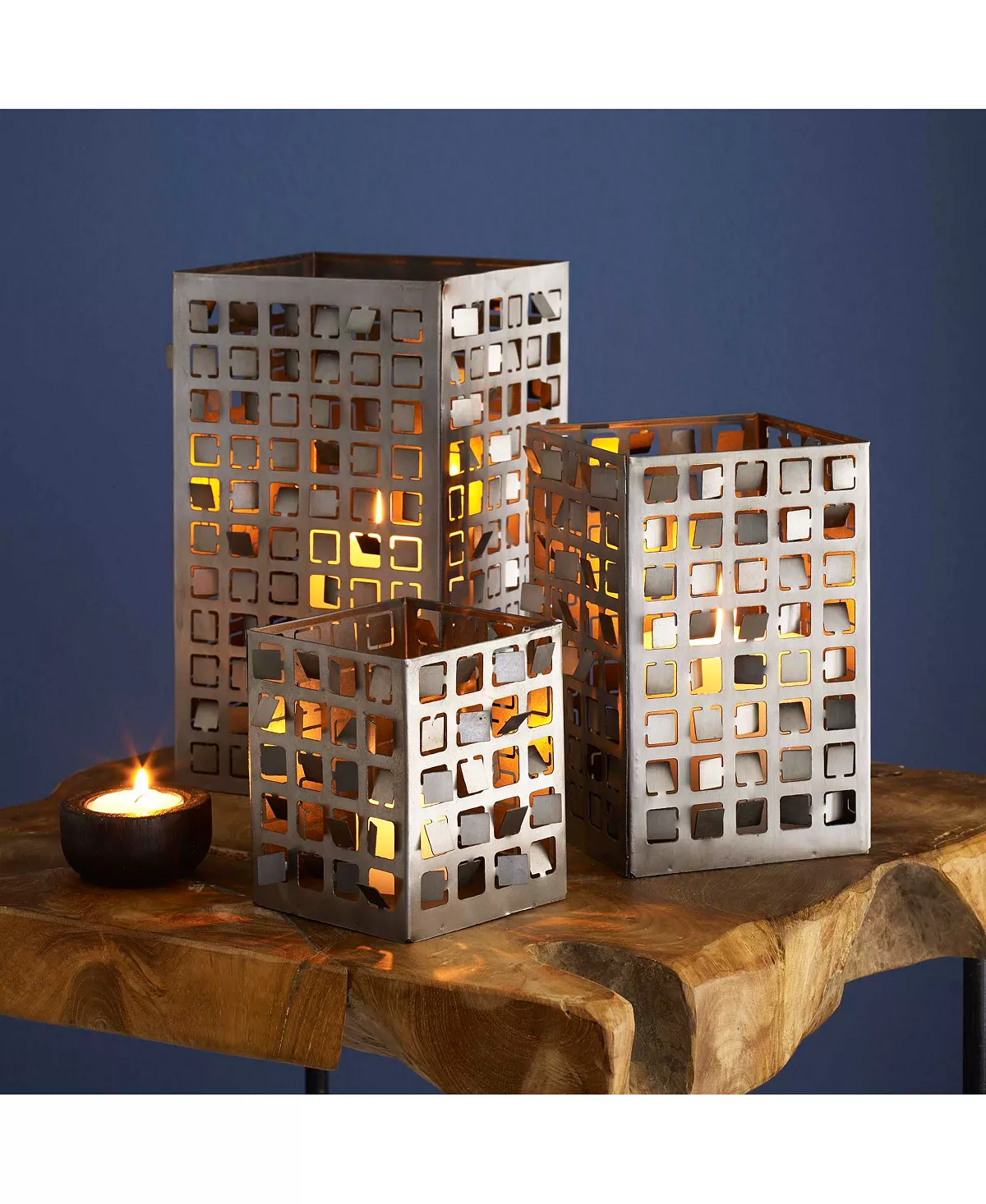 Design Ideas Ventana Lantern - Medium 5 Design Ideas Ventana Lantern - Medium - Image 3