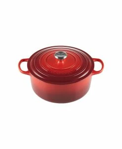 Le Creuset 7.25-Qt. Signature Enameled Cast Iron Round Dutch Oven